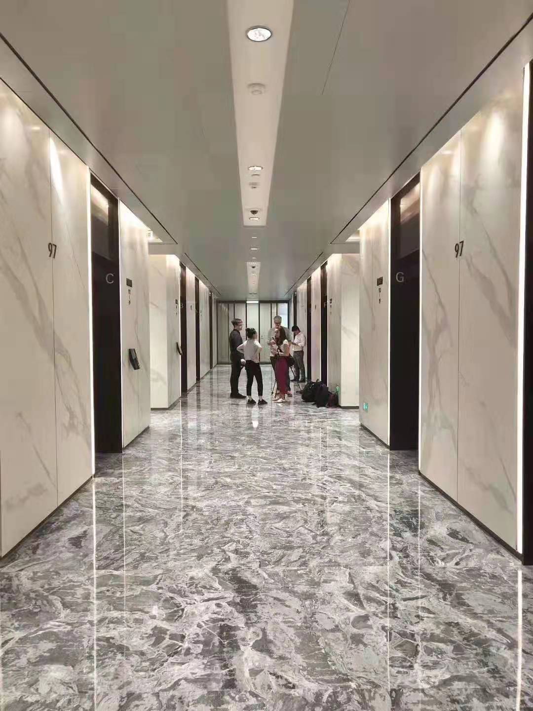 拉米娜岩板